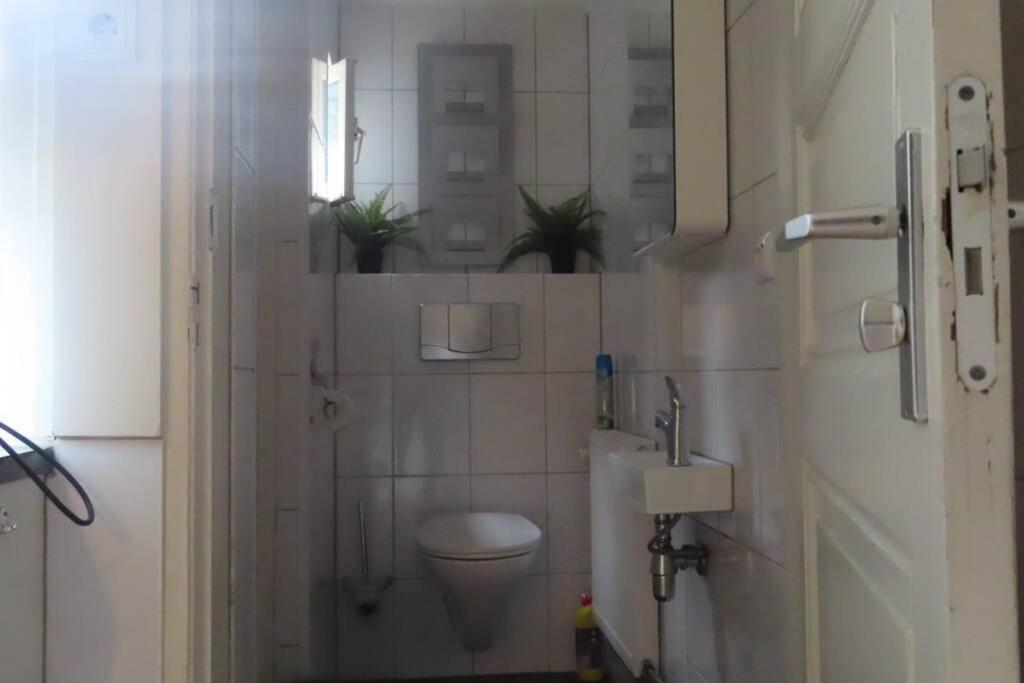 Down Town Apartment Ейндховен Екстериор снимка