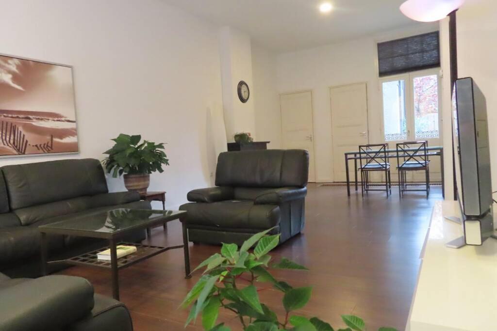 Down Town Apartment Ейндховен Екстериор снимка